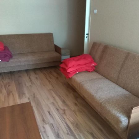 Petera Apartaments Ventspils Exterior foto